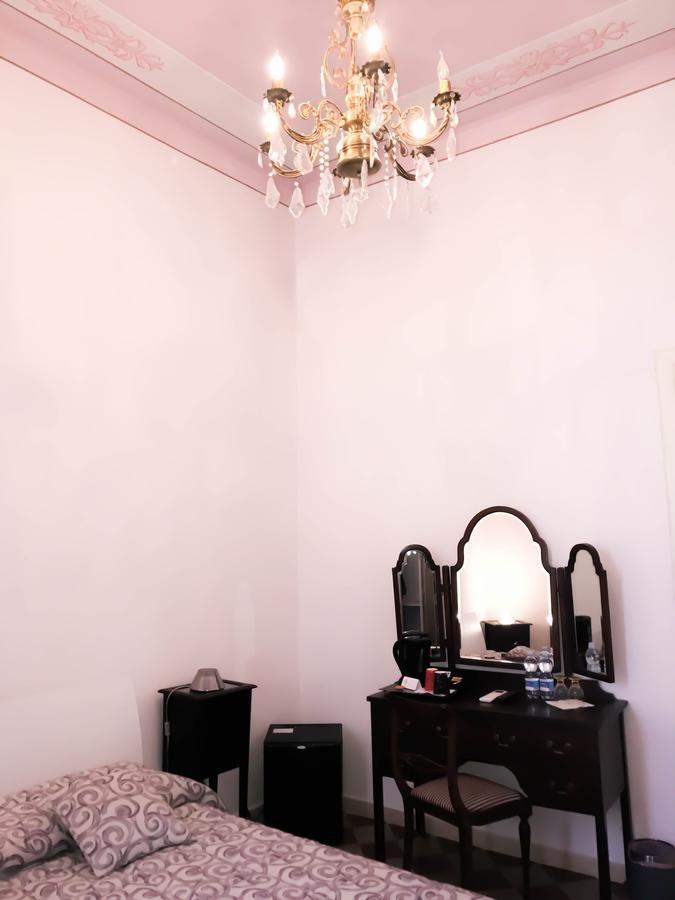 Eleonora Room & Breakfast Oristano Eksteriør bilde